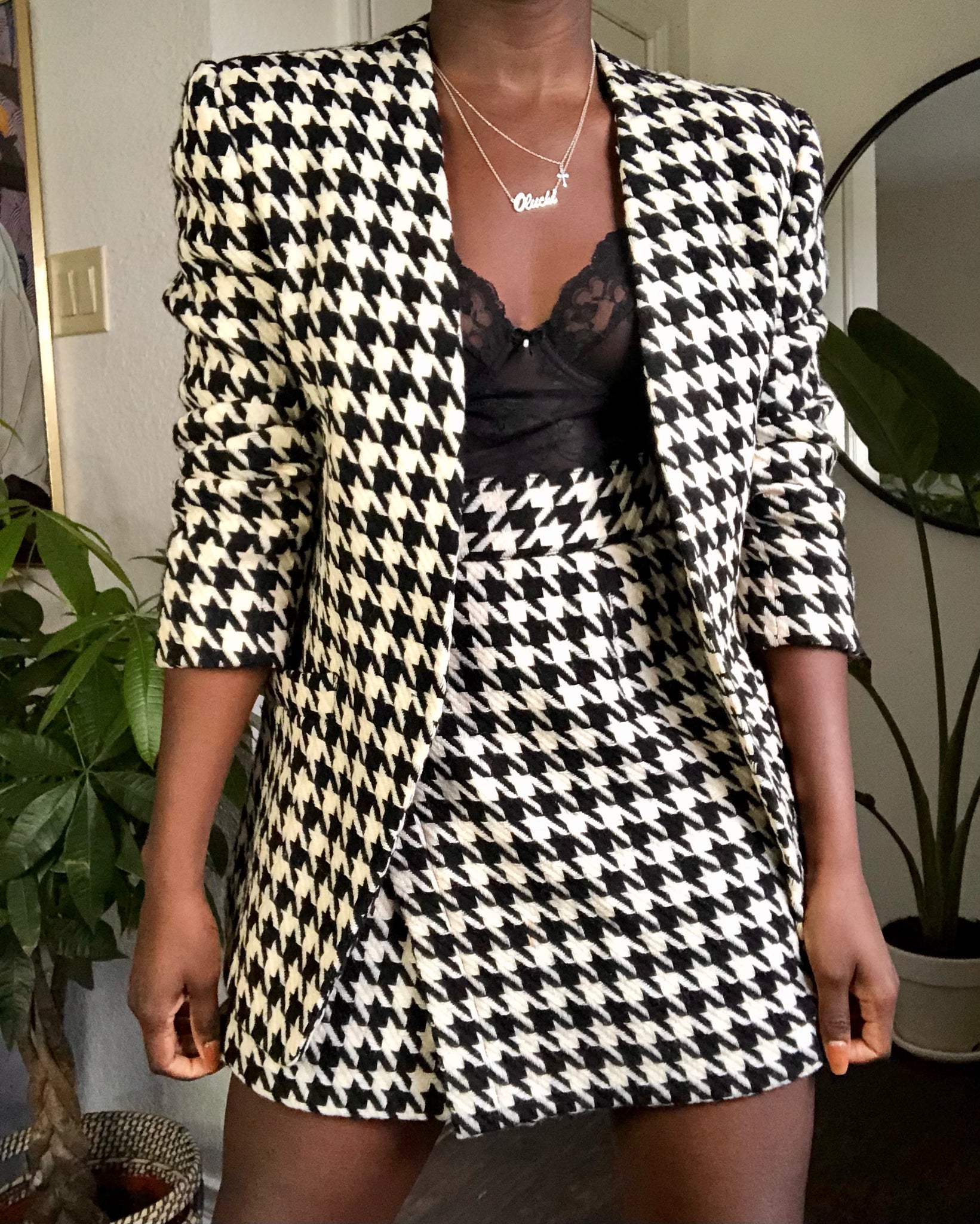 Amazon.com: chouyatou Women's Business 2 Piece Outfits Houndstooth Tweed  Blazer Jacket and Mini Skirt Set (Medium, Pink) : Clothing, Shoes & Jewelry